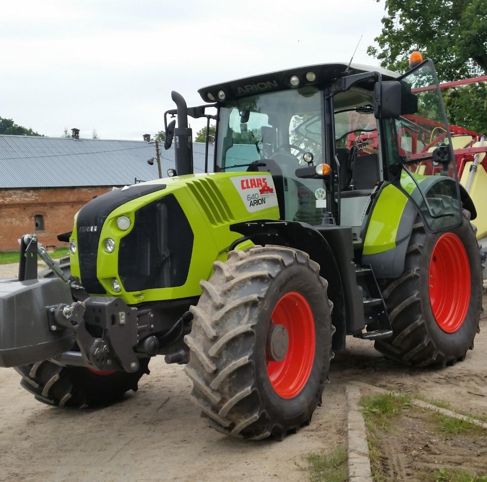 zielony traktor